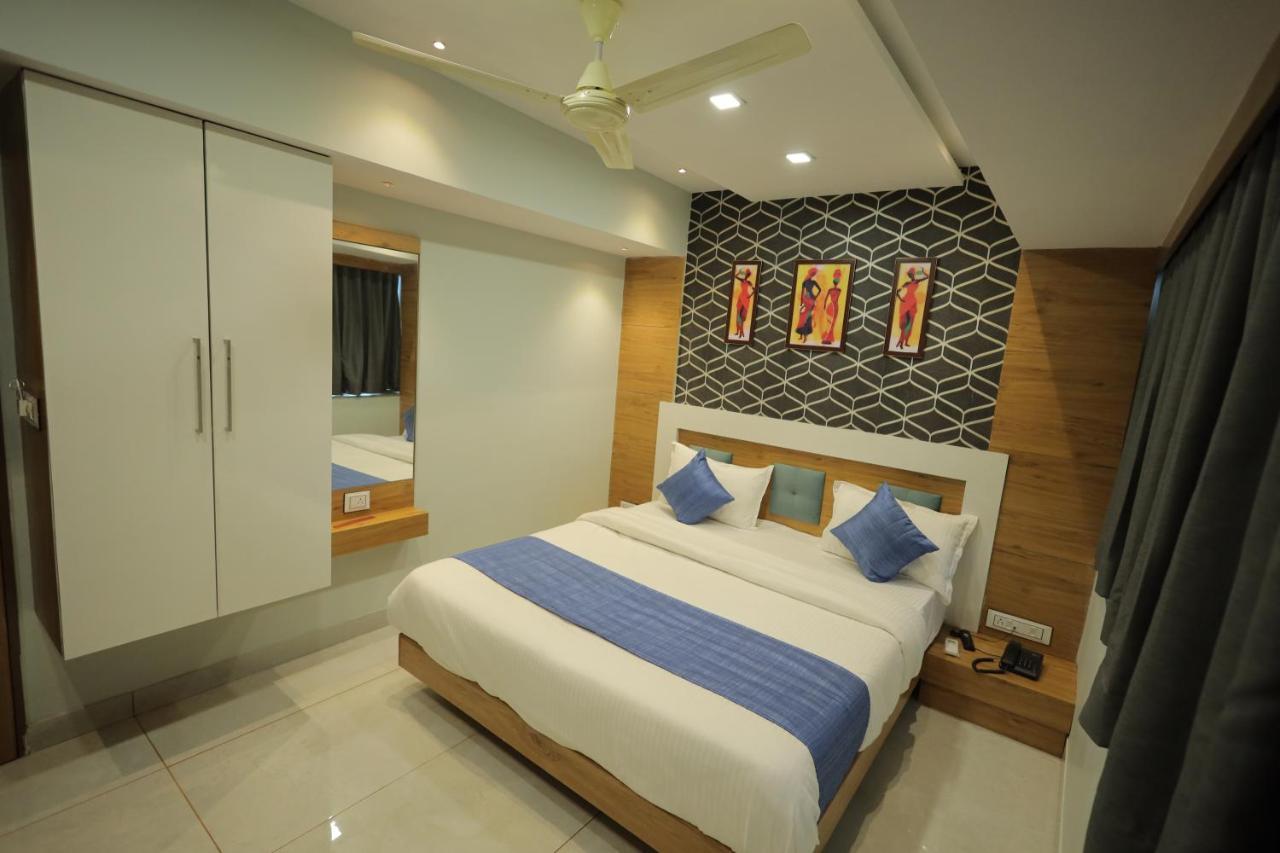 Hotel Rk Fortune Ahmedabad Eksteriør bilde
