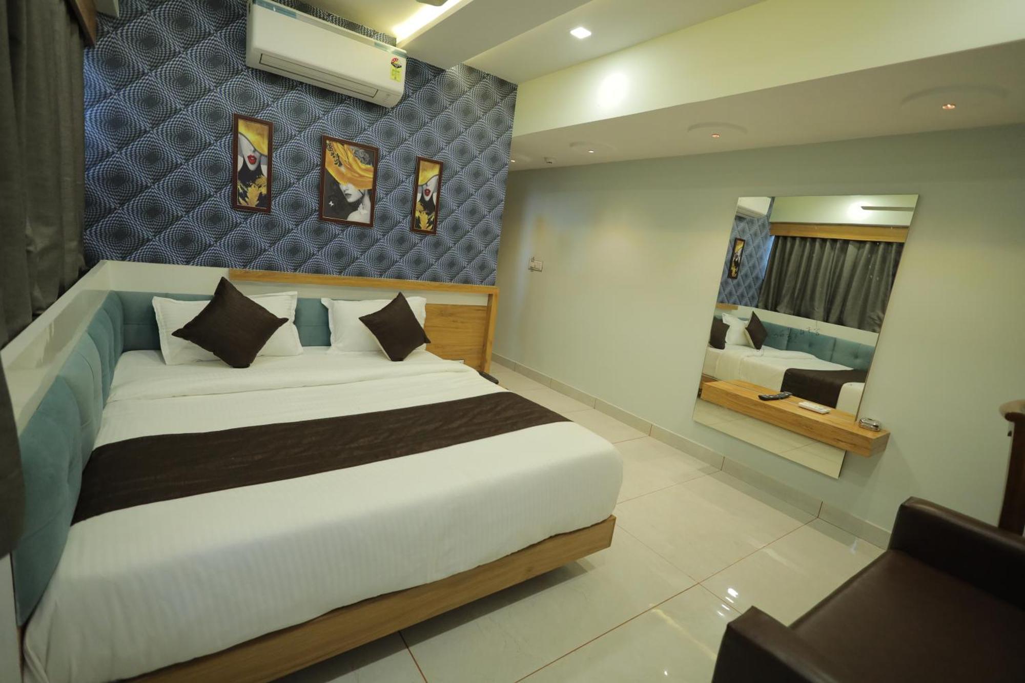 Hotel Rk Fortune Ahmedabad Eksteriør bilde