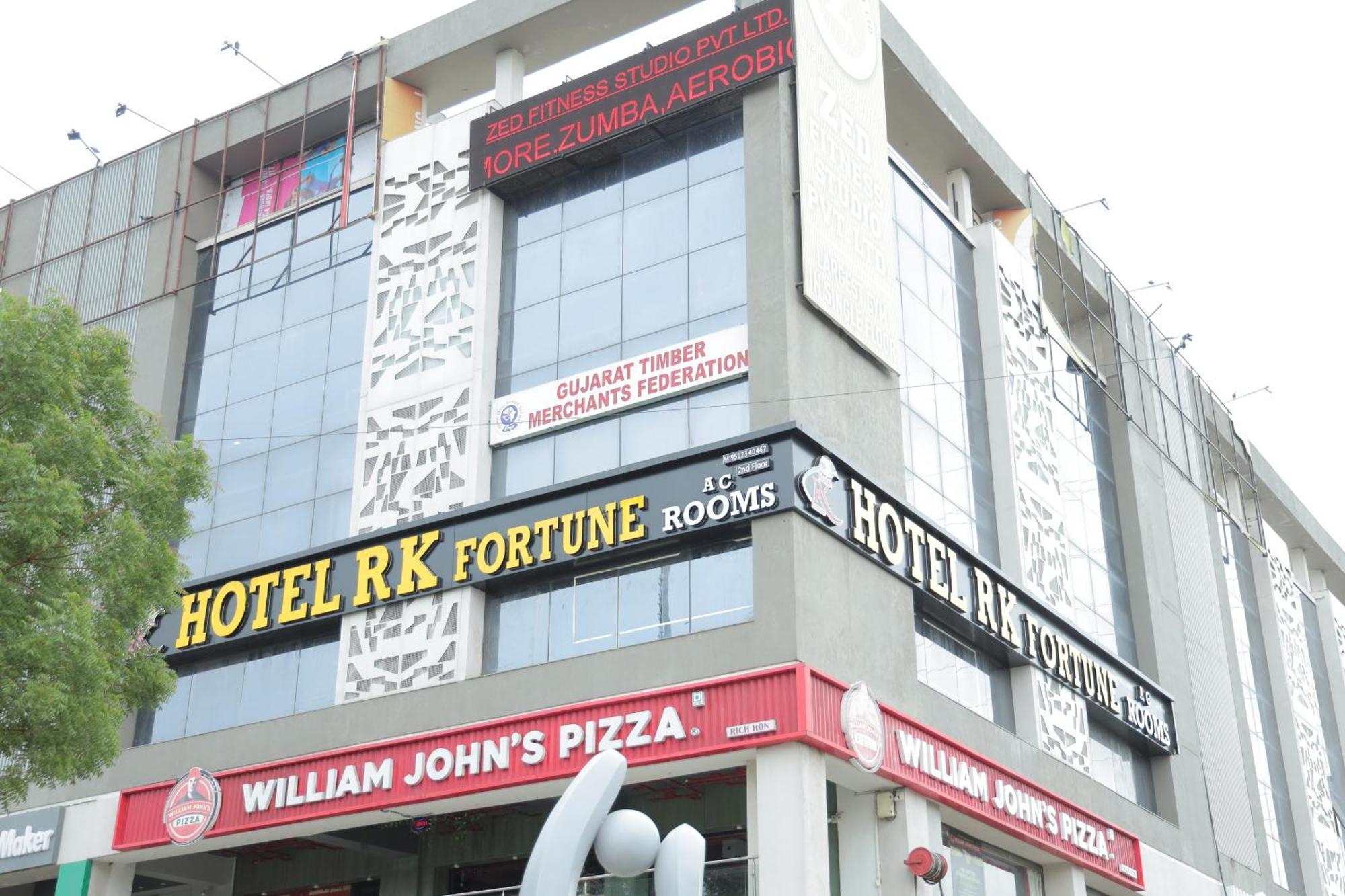 Hotel Rk Fortune Ahmedabad Eksteriør bilde